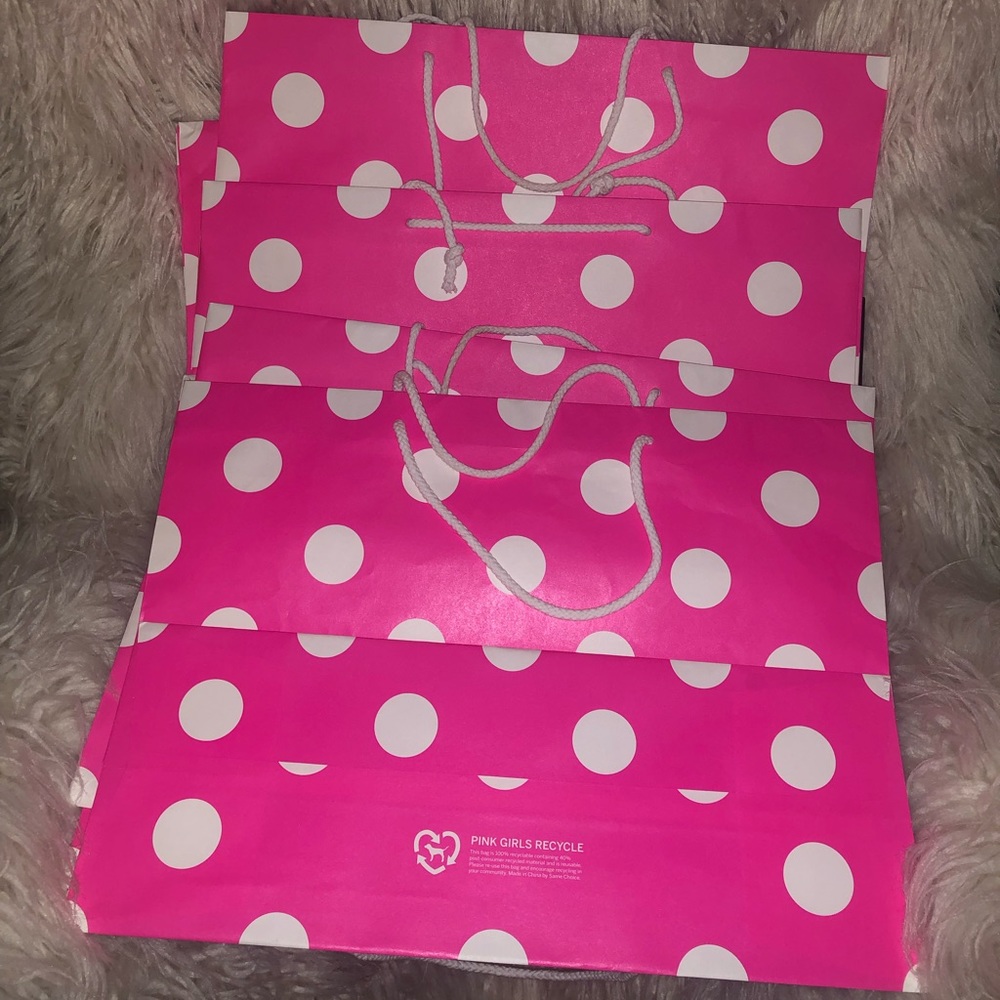 LOTS OF LARGE VS PINK BAGS